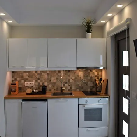 Antigonis Garden House