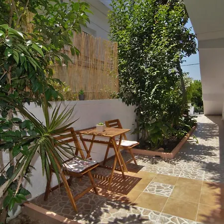 Antigonis Garden House La Canea