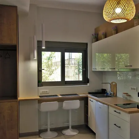 Antigonis Garden House