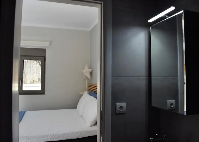 Antigonis Garden House Apartment