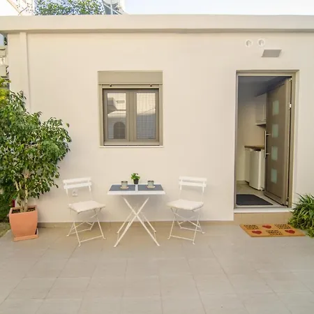 Antigonis Garden House