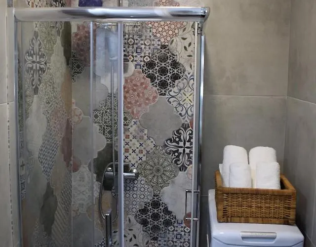 Antigonis Garden House * خانيا