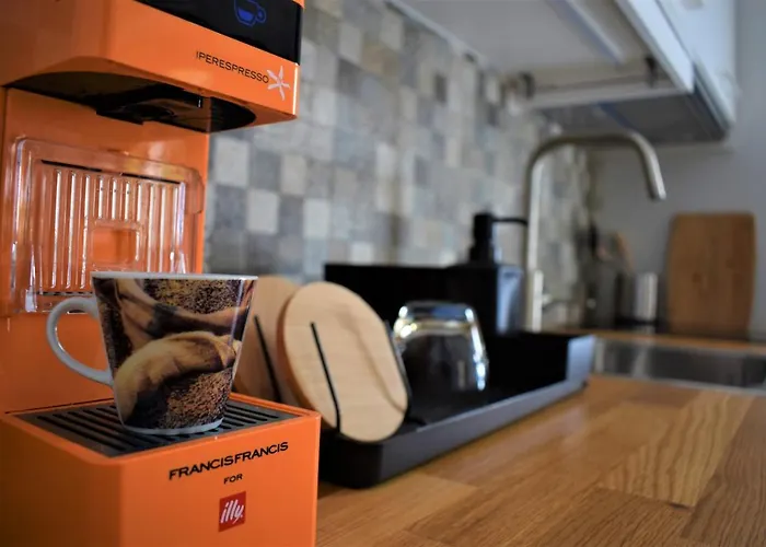 Antigonis Garden House