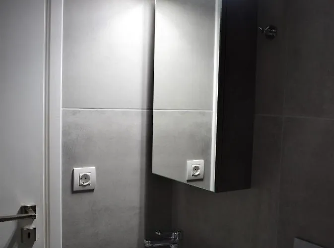 Antigonis Garden House * خانيا